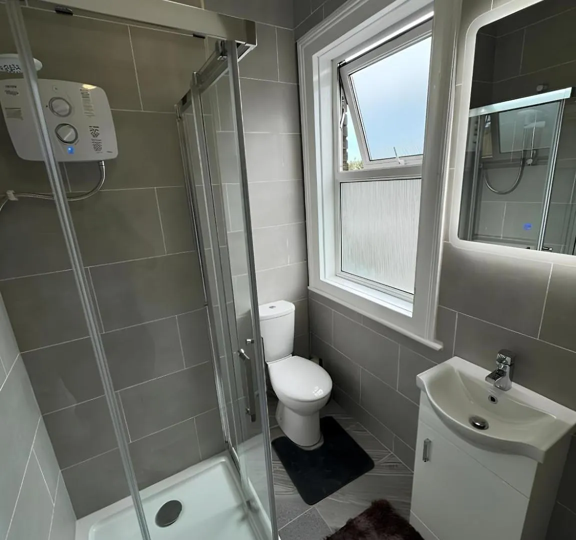 Superb Triple Room Near Croke Park - 4 Dublín Pensión